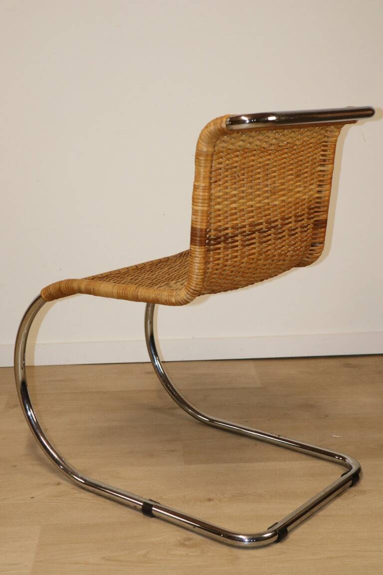 Chaise vintage "MR10" par Ludwig Mies van der Rohe