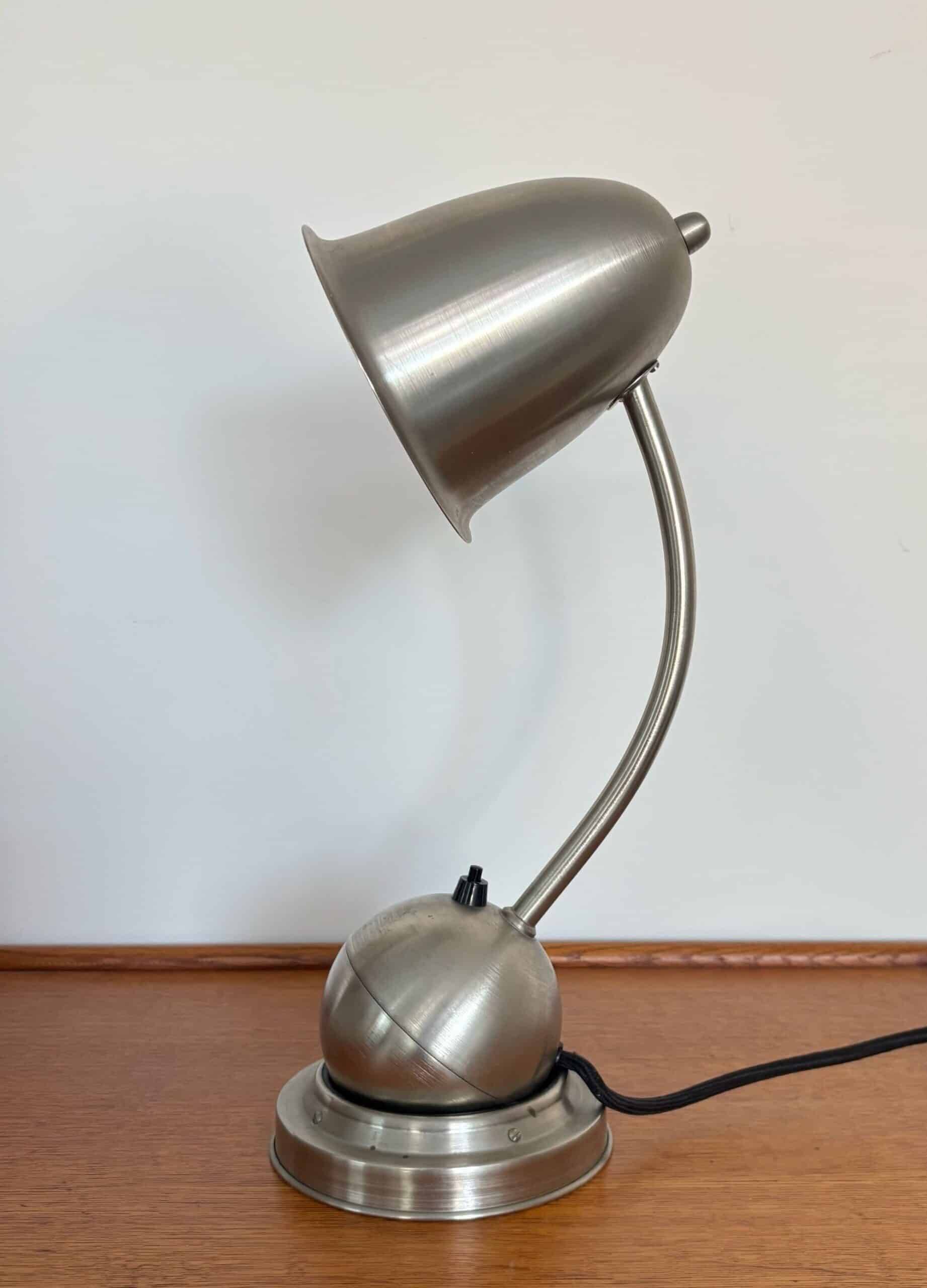 The Tumbler (De Tuimelaar) desk lamp, W.H. Gispen for Daalderop, ca. 1928