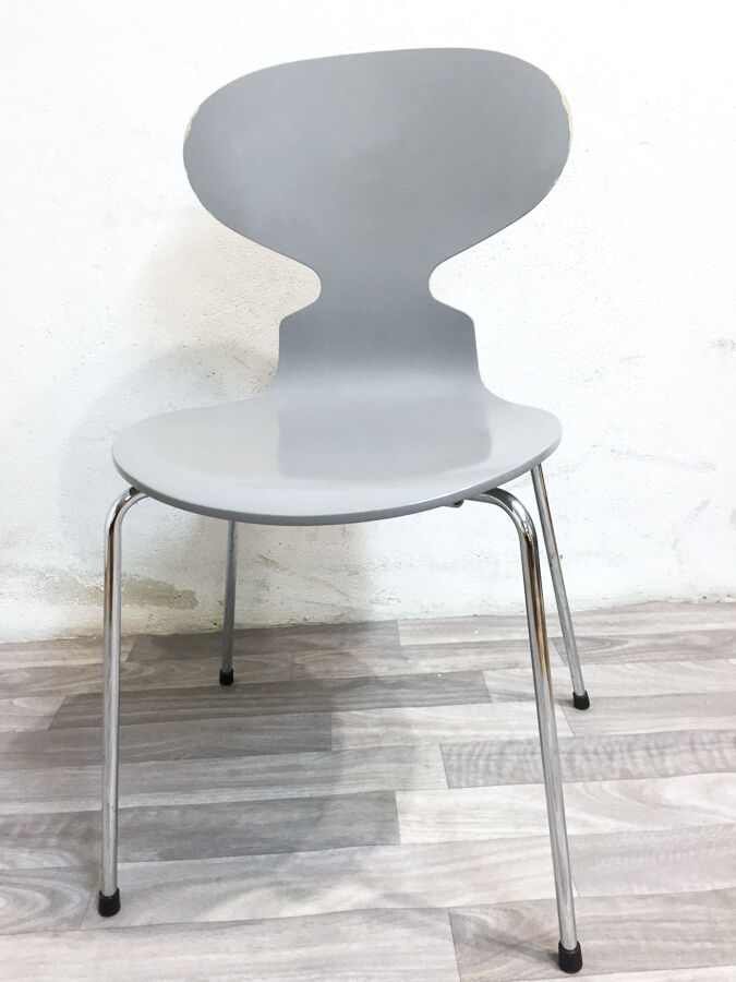 Suite of 6 chairs "ant" Jacobsen, ed. Fritz Hansen 2002
