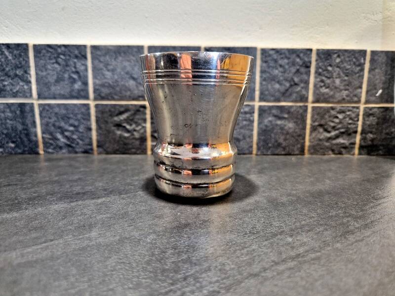 Master Goldsmith: Ste D - Silver-plated metal cup