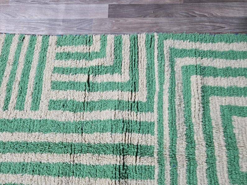 Handmade natural wool rug, size 140 x 260 cm.