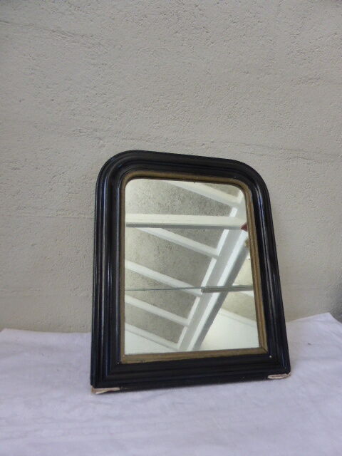 Napoleon III style mirror, wood and plaster wood back 31 x 41 cm.