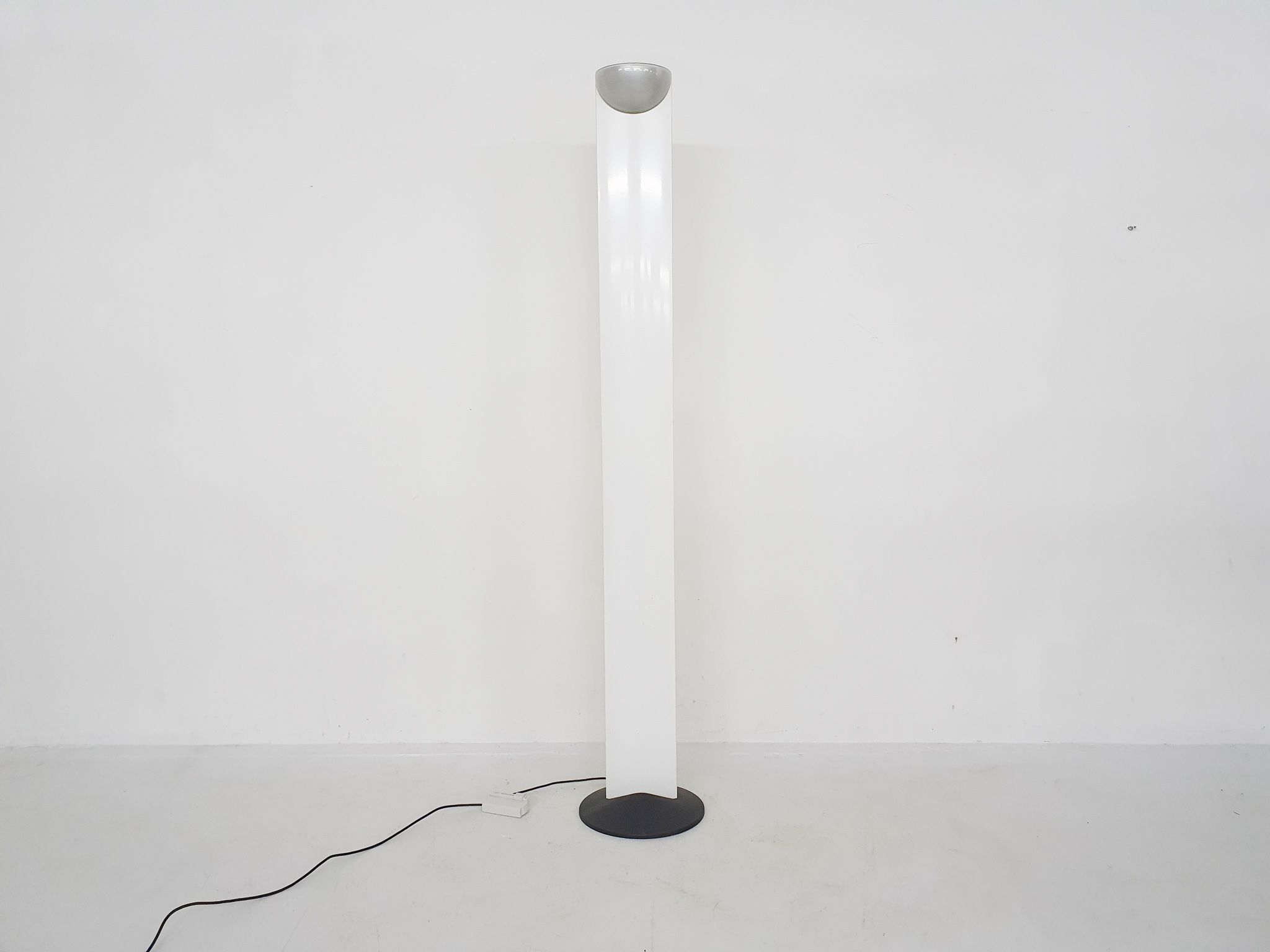 Lampadaire 'Adonis' de Gianfranco Frattini pour Luci Italie, années 1980