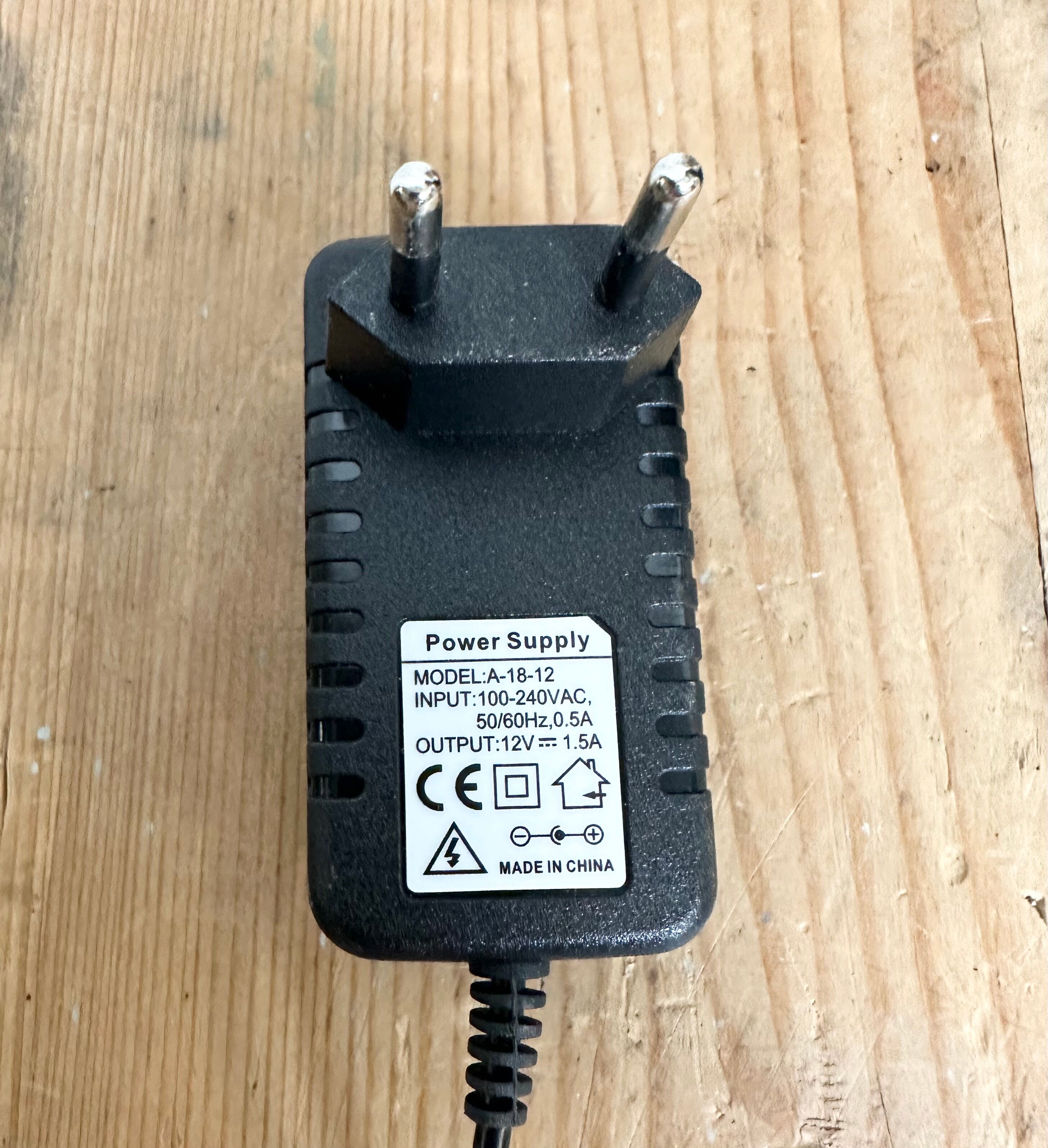 Vintage illuminated letter l , 1970s