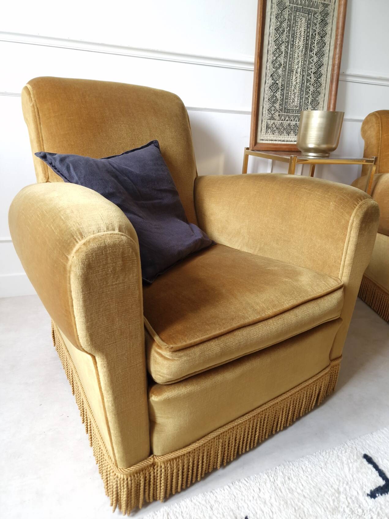 Pair of velvet armchairs