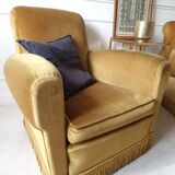 Pair of velvet armchairs