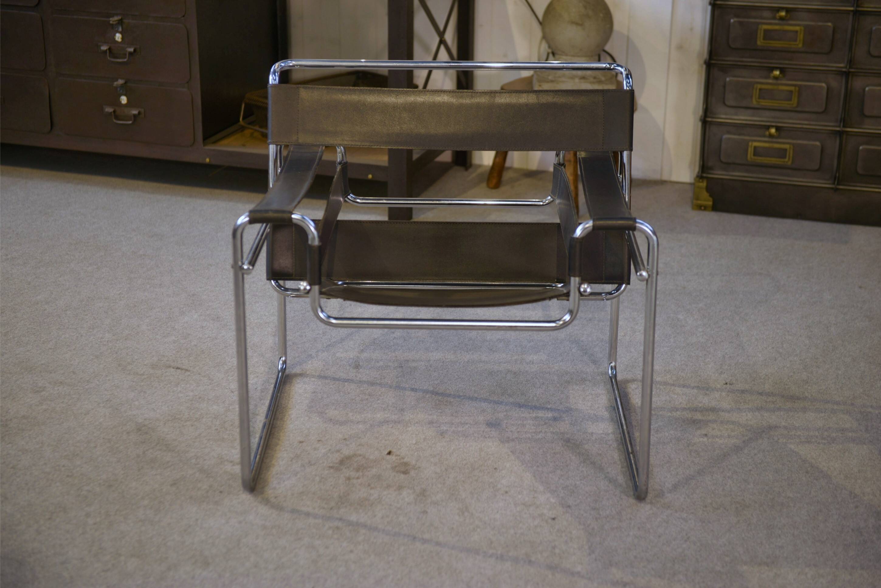 Wassily chair by Marcel Breuer Bauhaus design 1970s