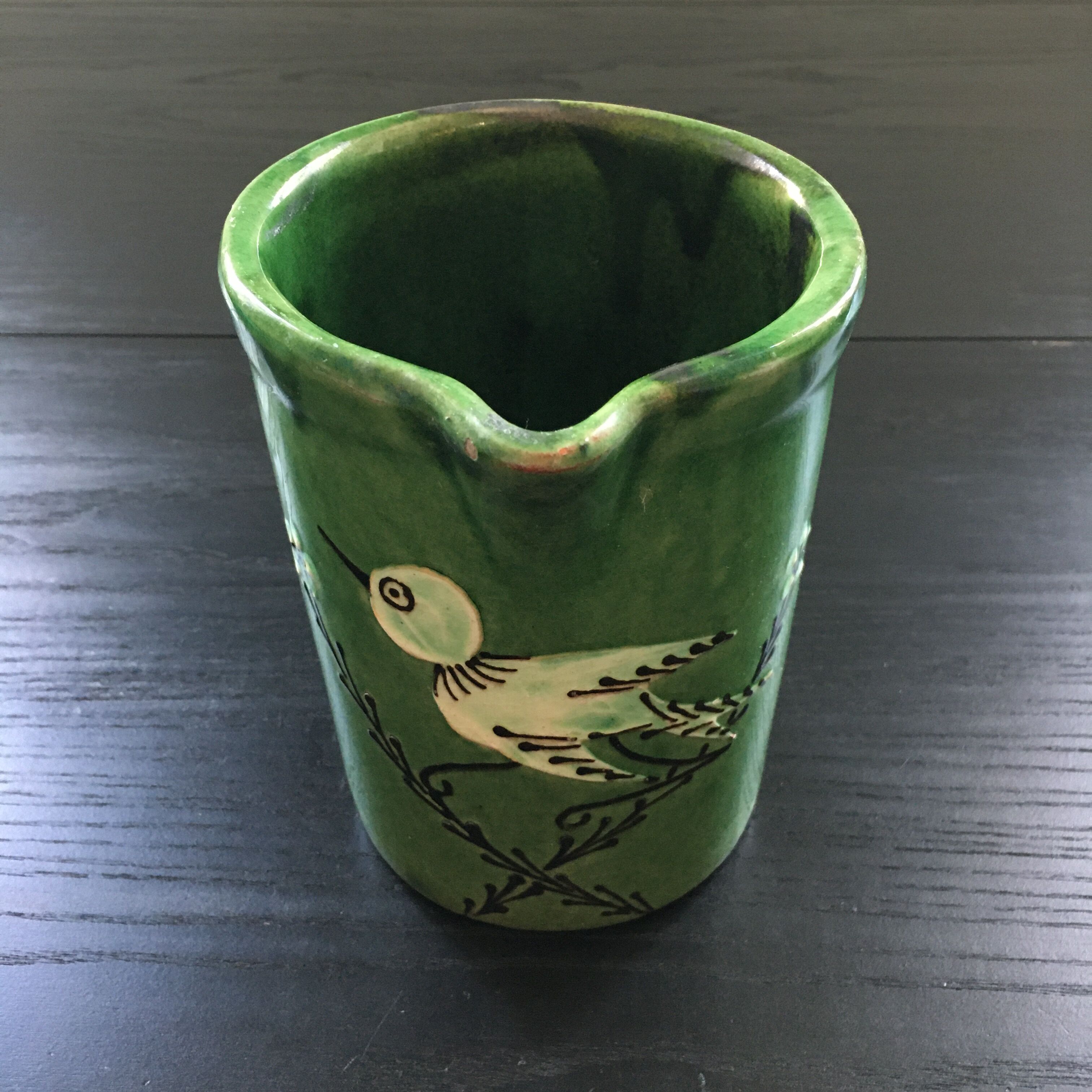 Pitcher green bird decoration