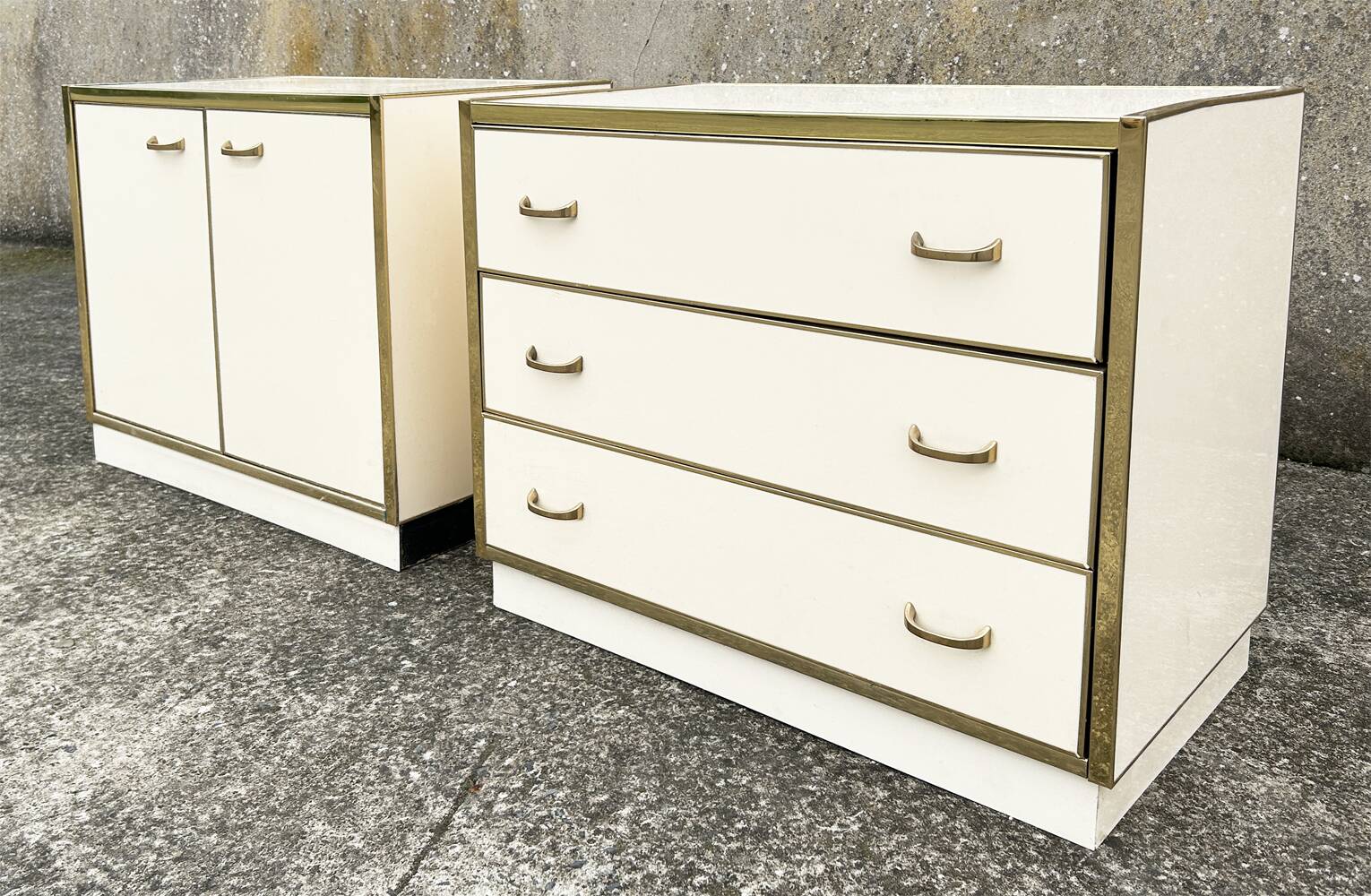 Cabinet and chest of drawers in ivory lacquer, inspired by Mahey and Vandel.