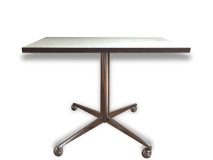Table basse à roulettes