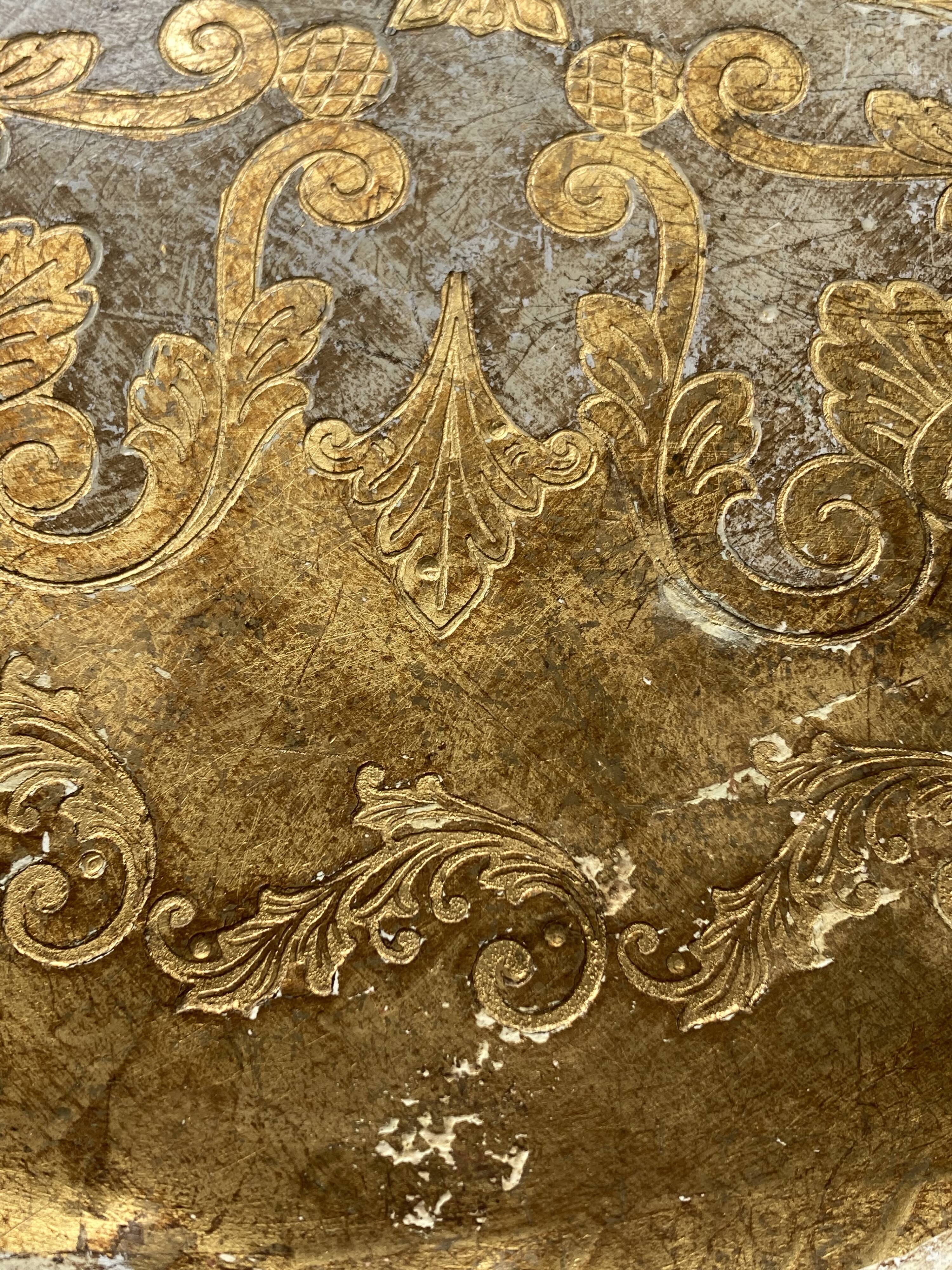 Venetian gilded wood side table harness