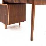 Bureau vintage, conçu par M. Puchała, Pologne, années 1960. Après rénovation.