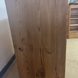 Commode en pin massif vintage