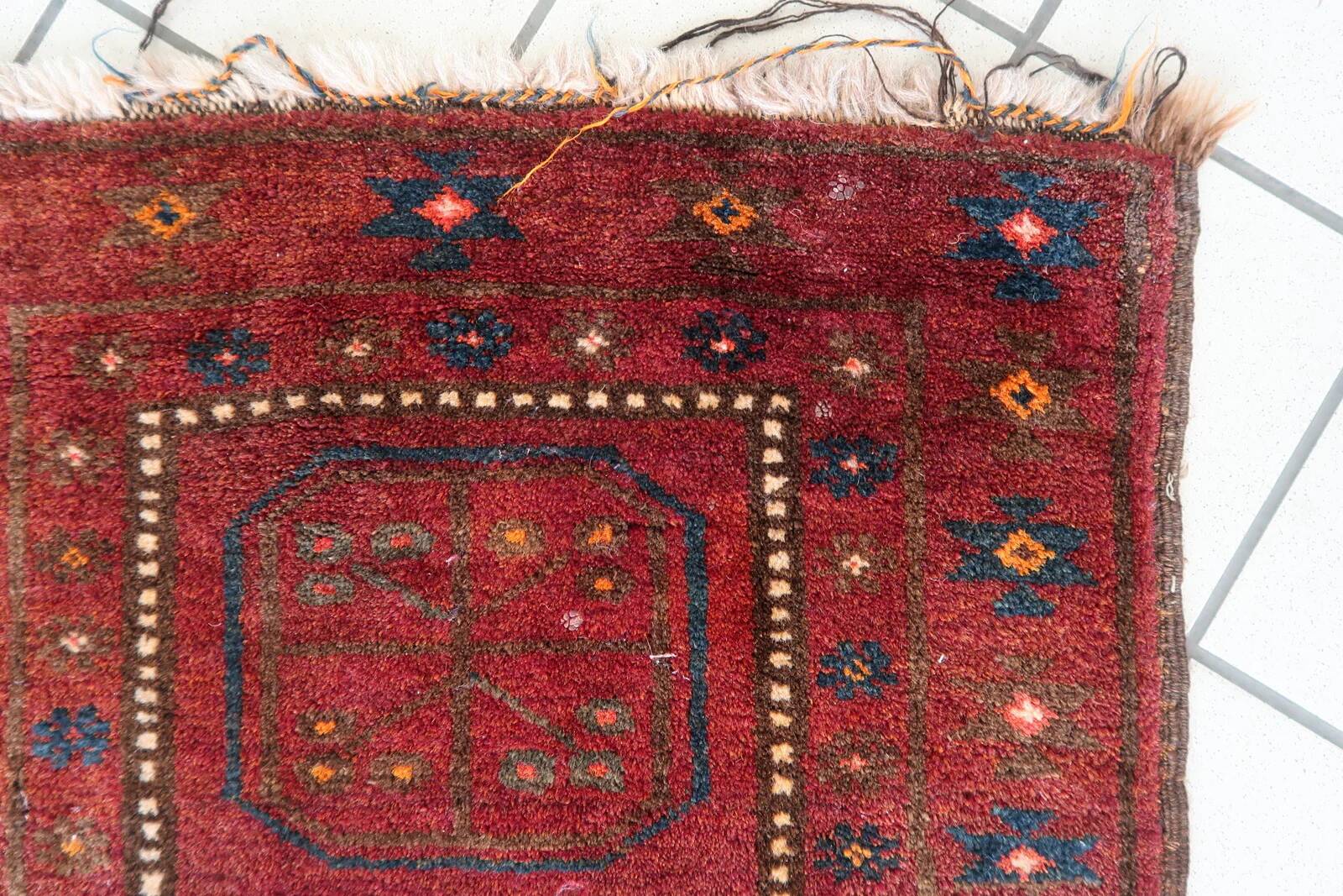 Handmade vintage Afghan Baluch rug 63cm x 109cm 1950s - 1С1169