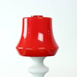 Lampe de table en verre opalin rouge et blanc par Stefan Tabery, années 1960