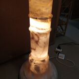 Column in bright alabaster 87 cm 3 fires