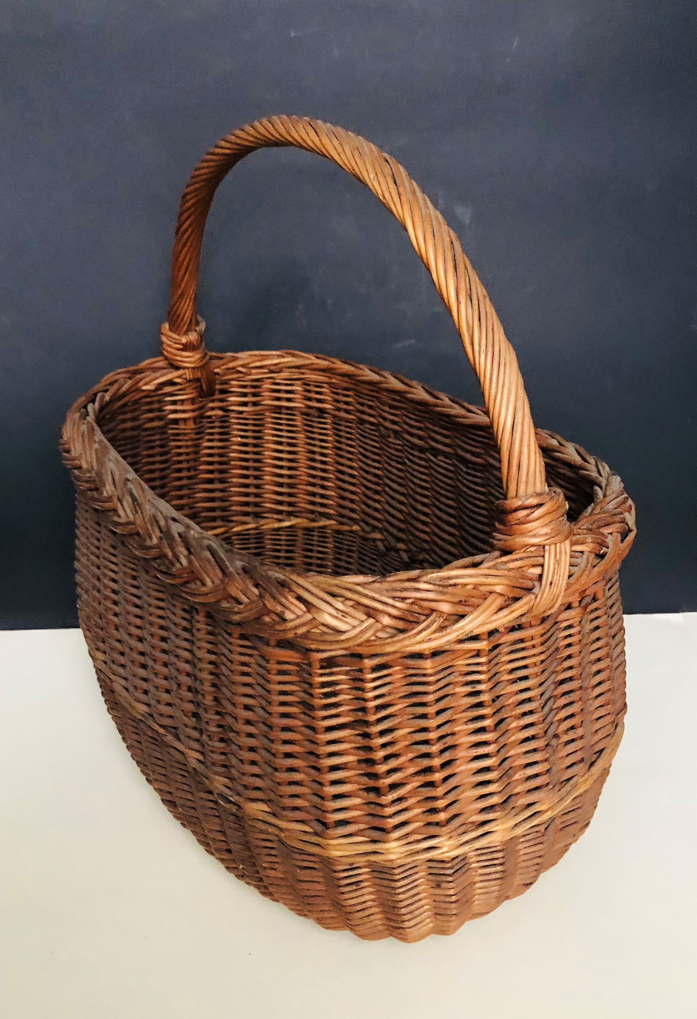 Wicker basket