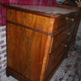 Commode style LOUIS PHILIPPE en noyer