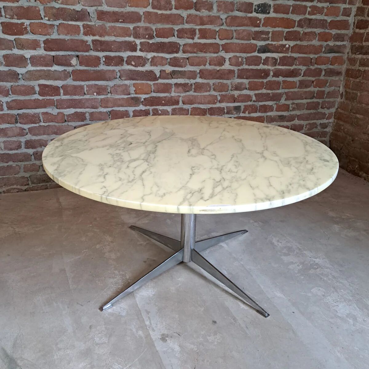 Coffee table, Carrara marble, 1970s