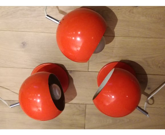 Lamps articulated metal balls