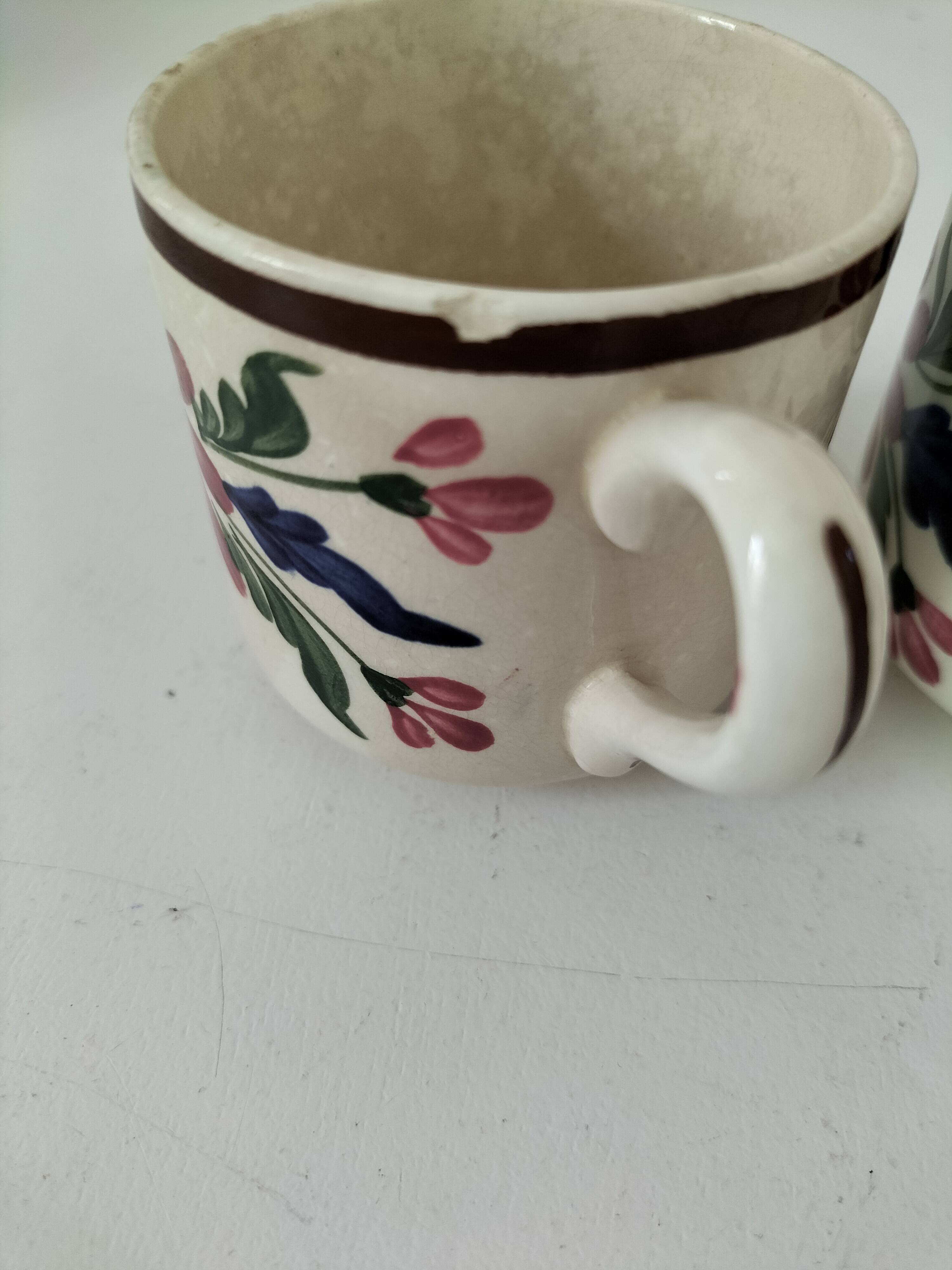 Duo de tasses anciennes Saint-Amand – Décor floral 4146 (années 1930–50)