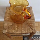 Carafe en verre ambré bullé