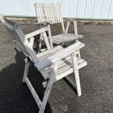 Pair of vintage wooden folding garden chairs – shabby chic look