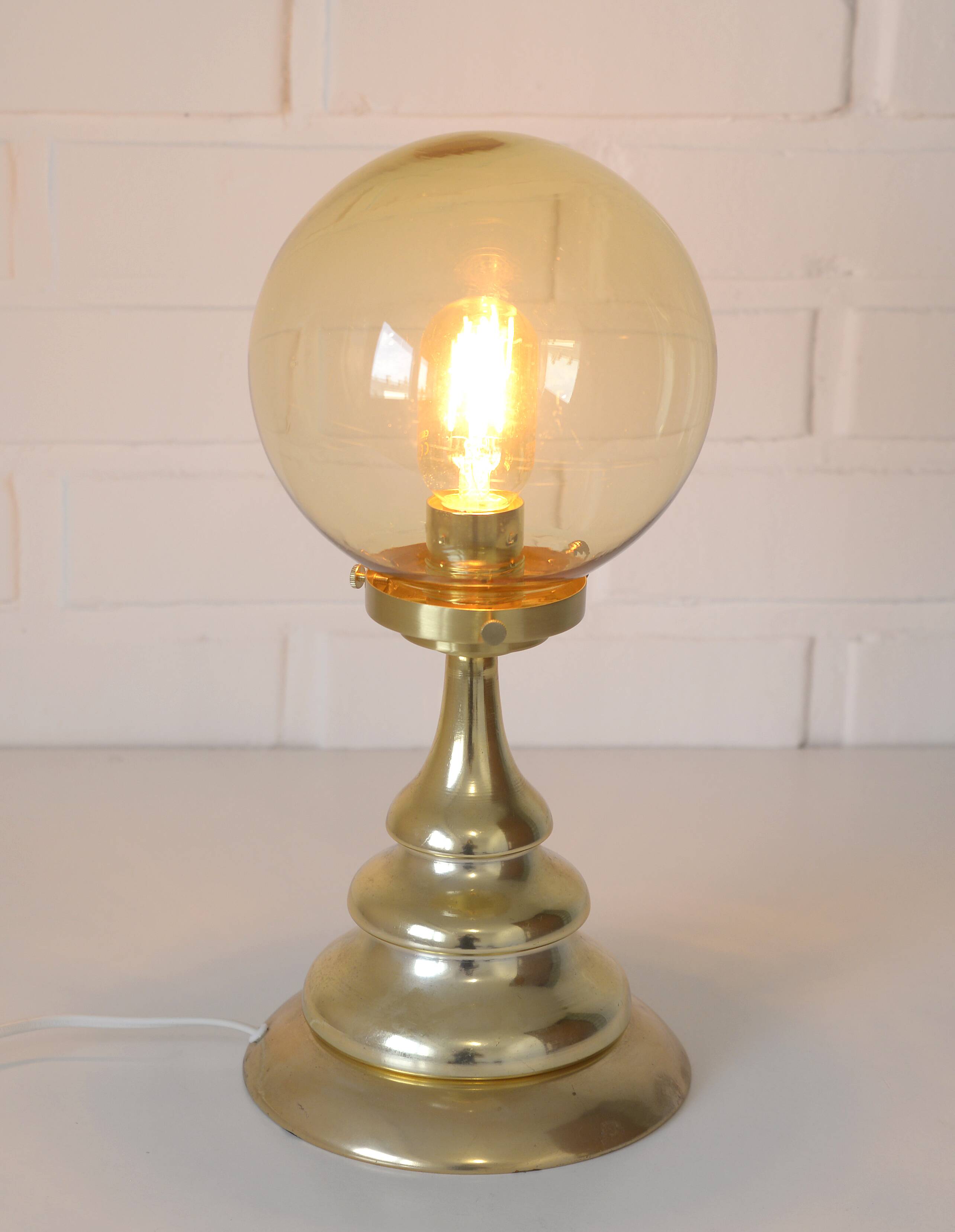 Vintage gold desk Light Hollywood Regency table bedside lamp Italy 1960's