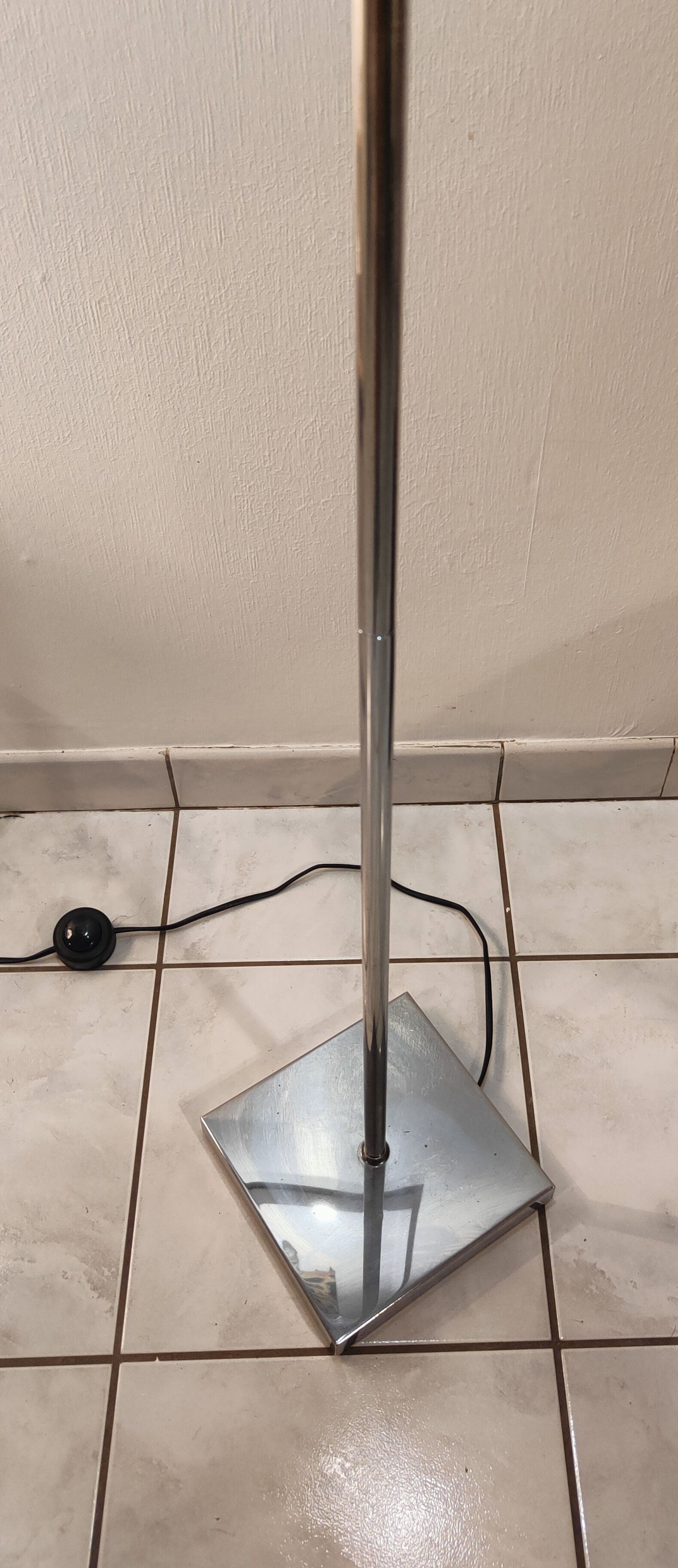 Floor lamp reading 1970