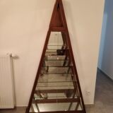 Showcase fourrier pyramidal shape year 1980