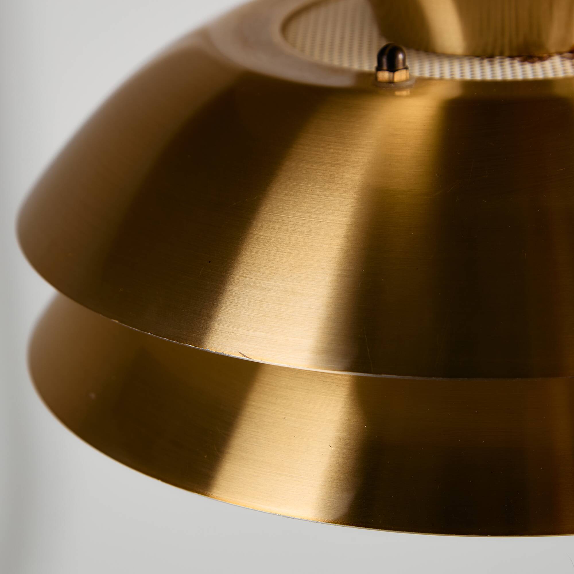 Type 1090 Ballet pendant by Belux