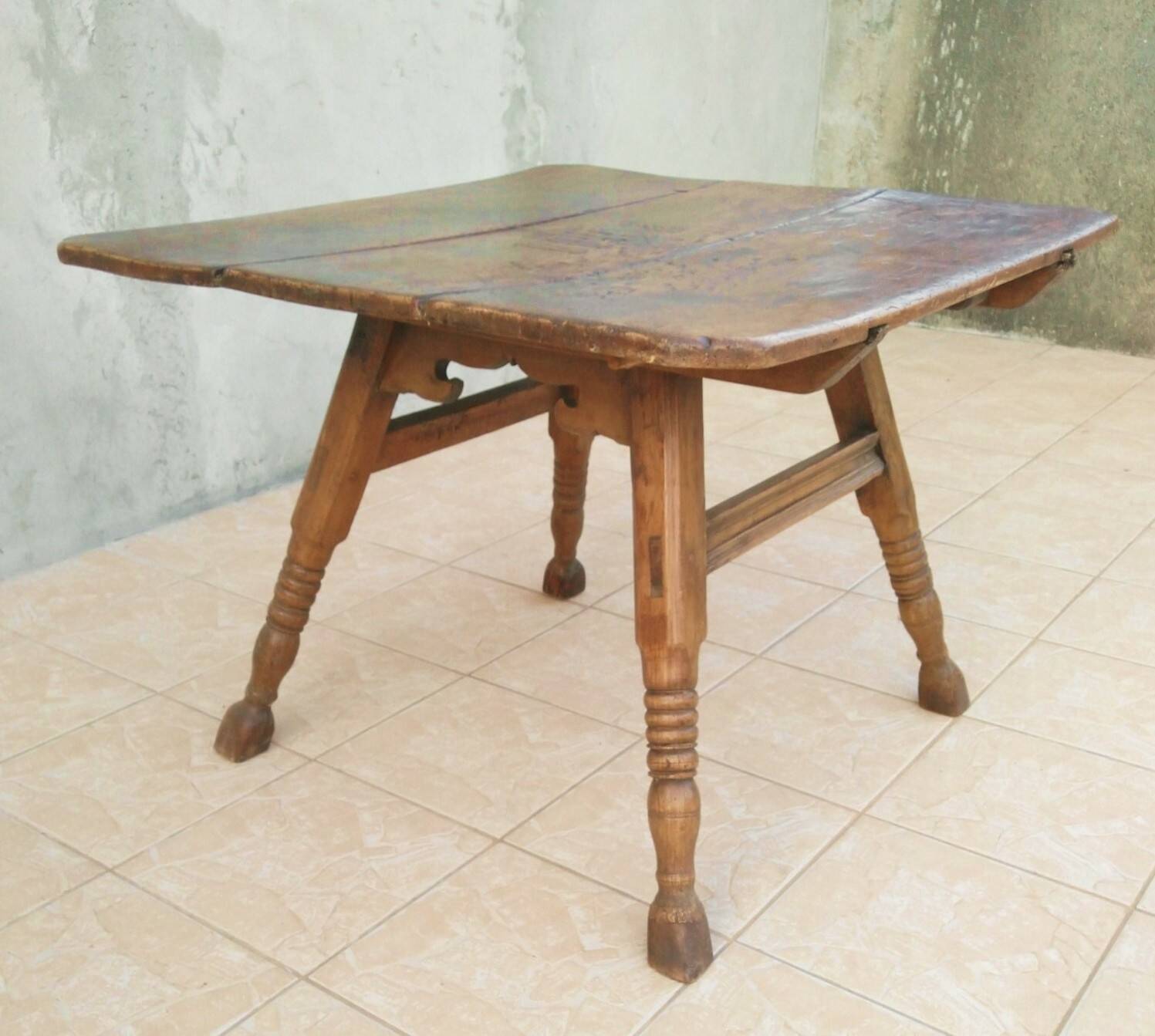 Mountain table chalet 18th century
