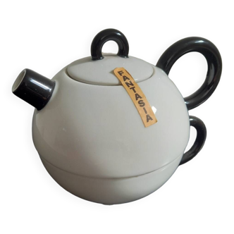 Decorative ceramic tea pot by Matteo Thun