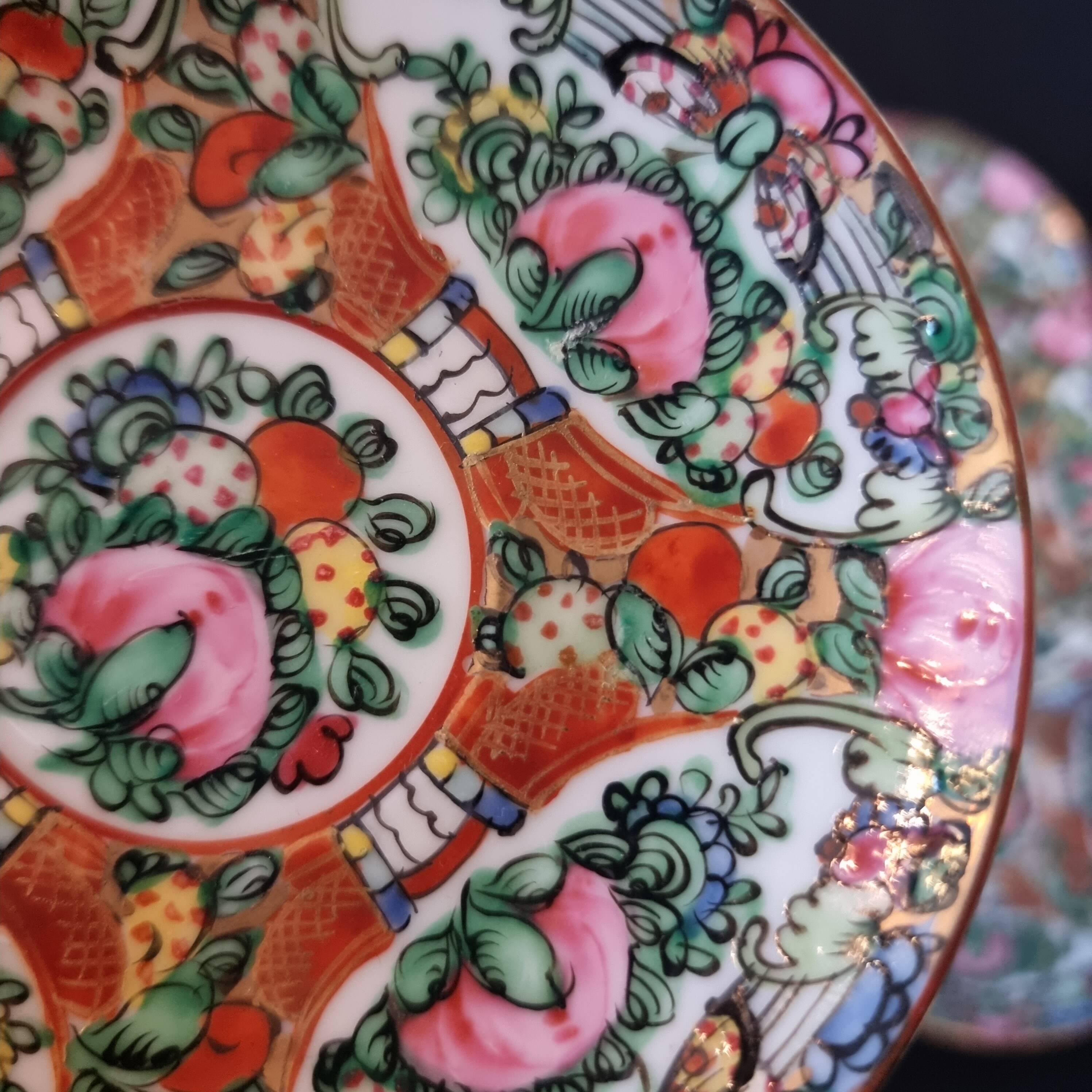 Set of 9 Macau porcelain bread or pasta plates, hand-painted