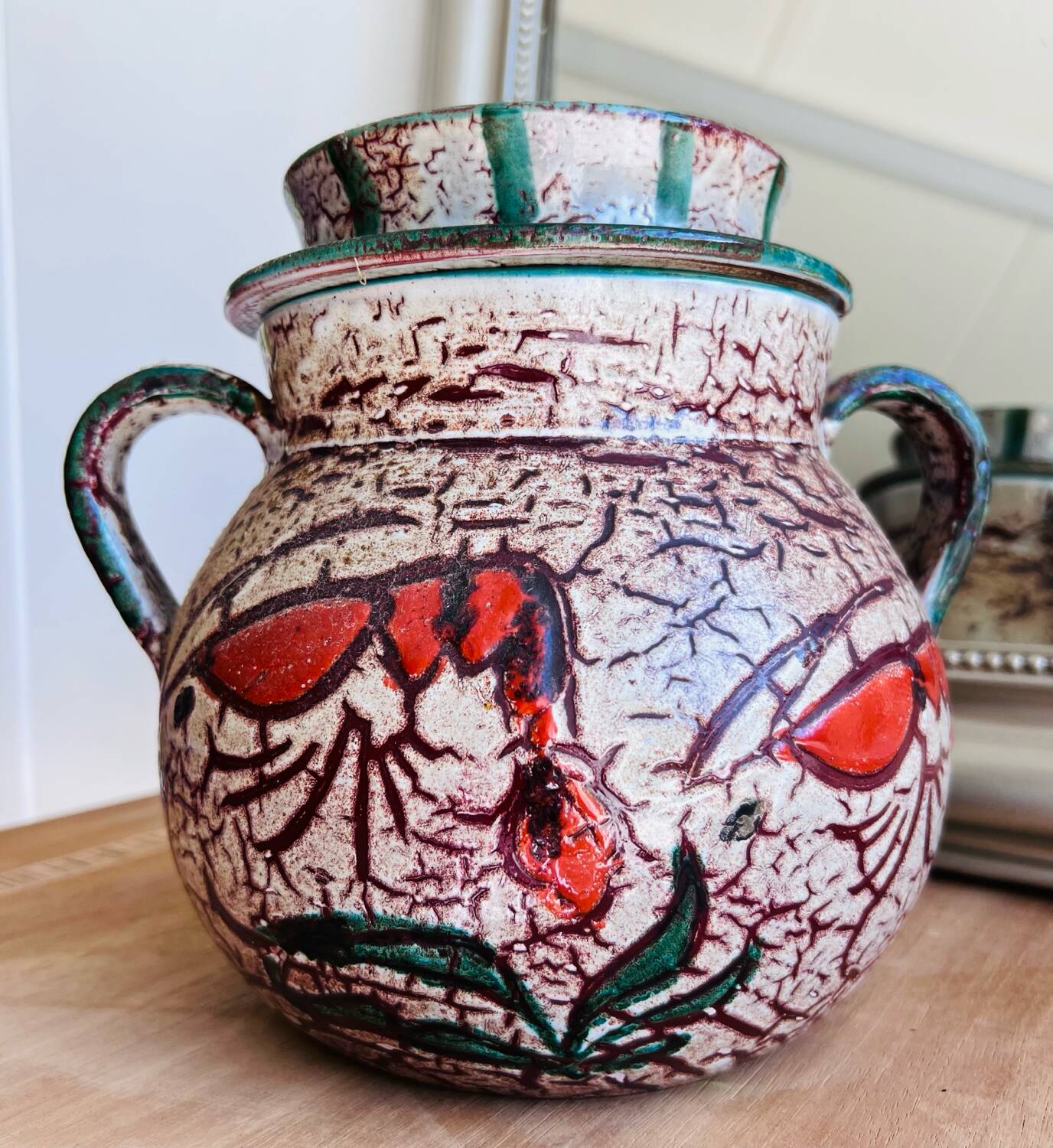 Large ceramic pot with fish decor – hand-painted piece