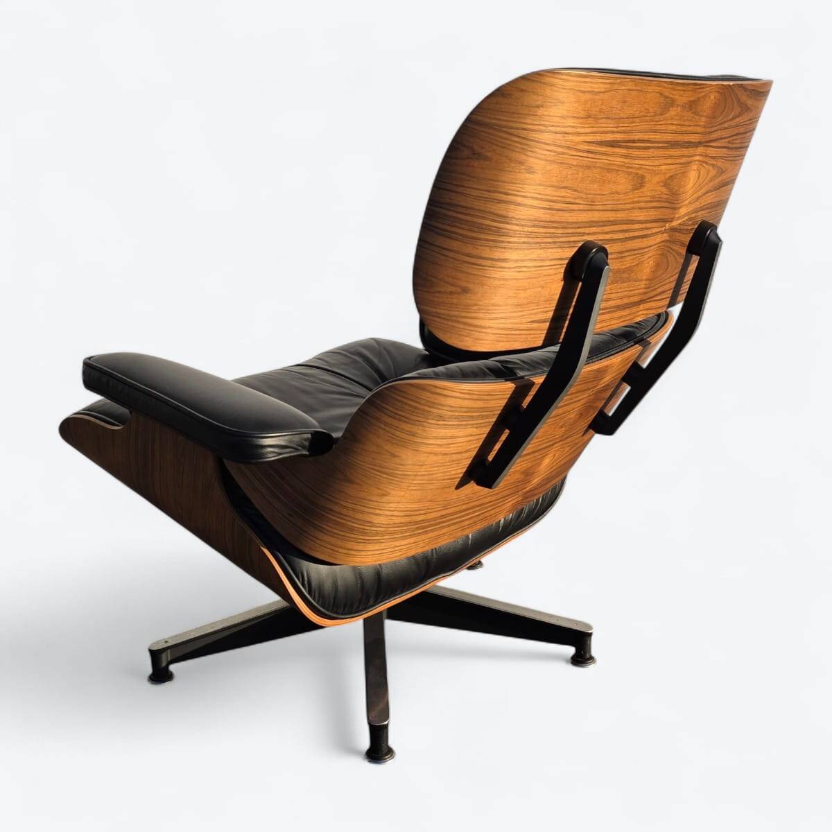 Black & Rosewood Herman Miller Original Eames Lounge Chair & Ottoman