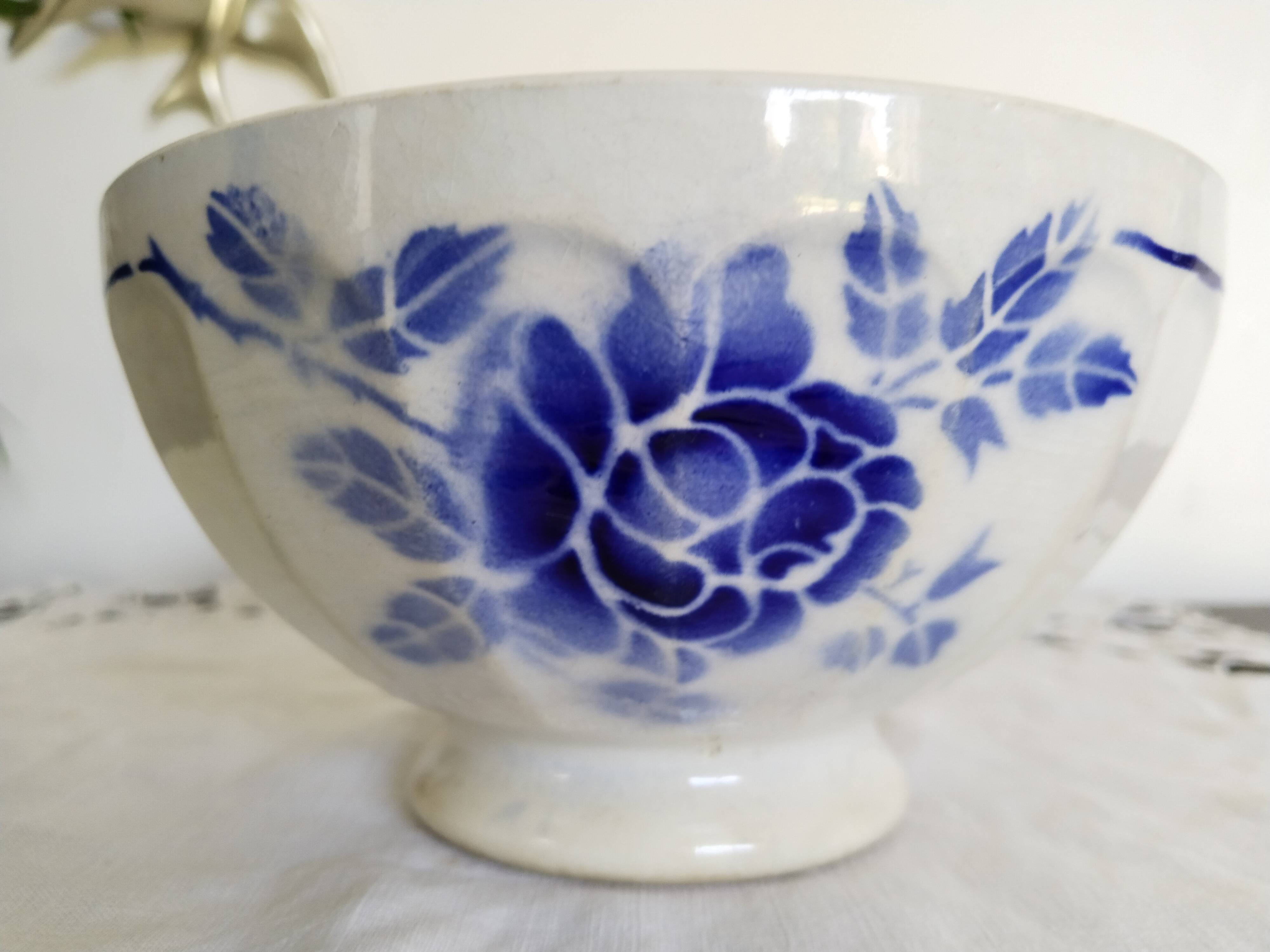 Large old blue bowl in vintage earthenware, 1940s