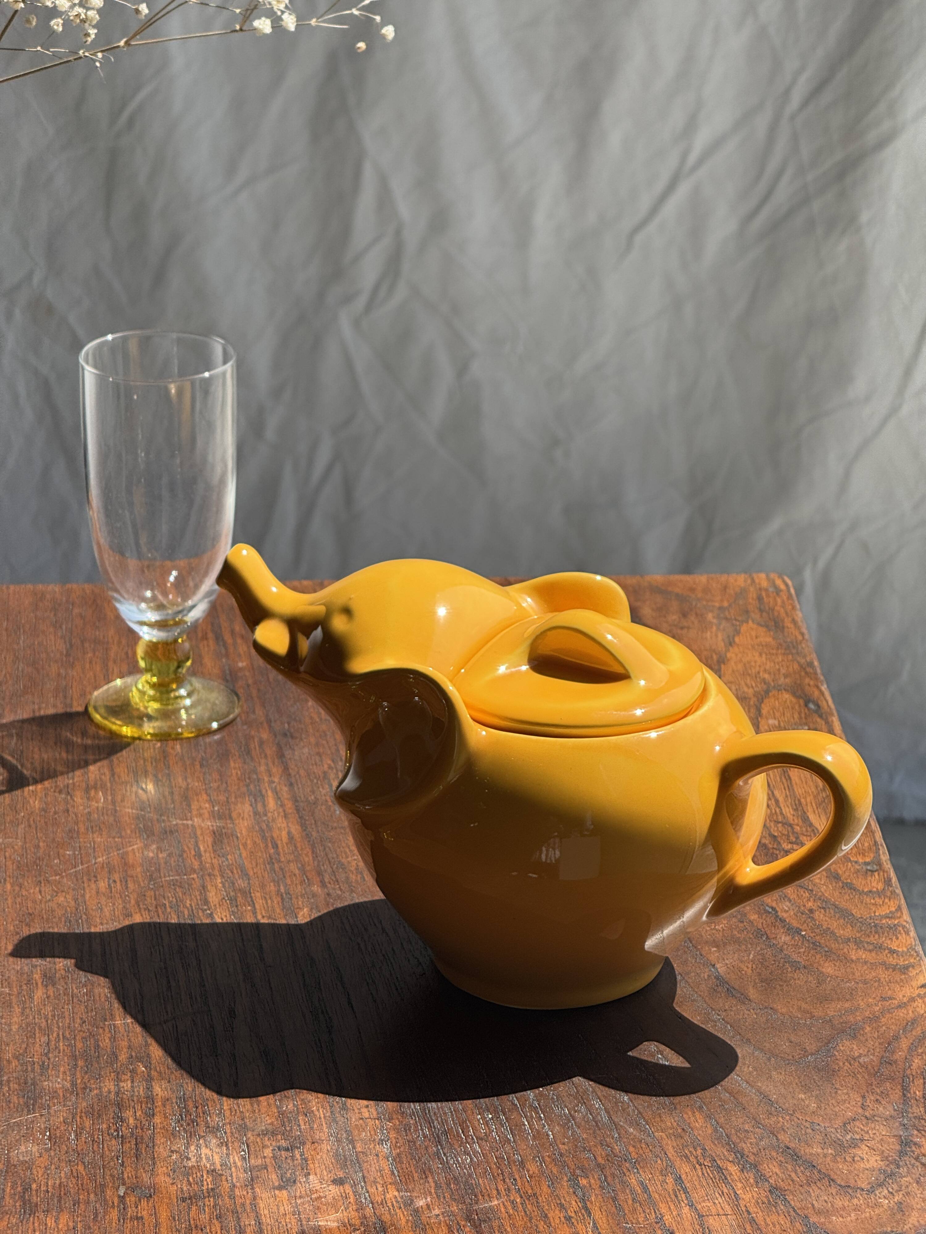Vintage yellow elephant teapot