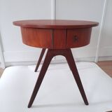 Pretty worker or Scandinavian teak side table