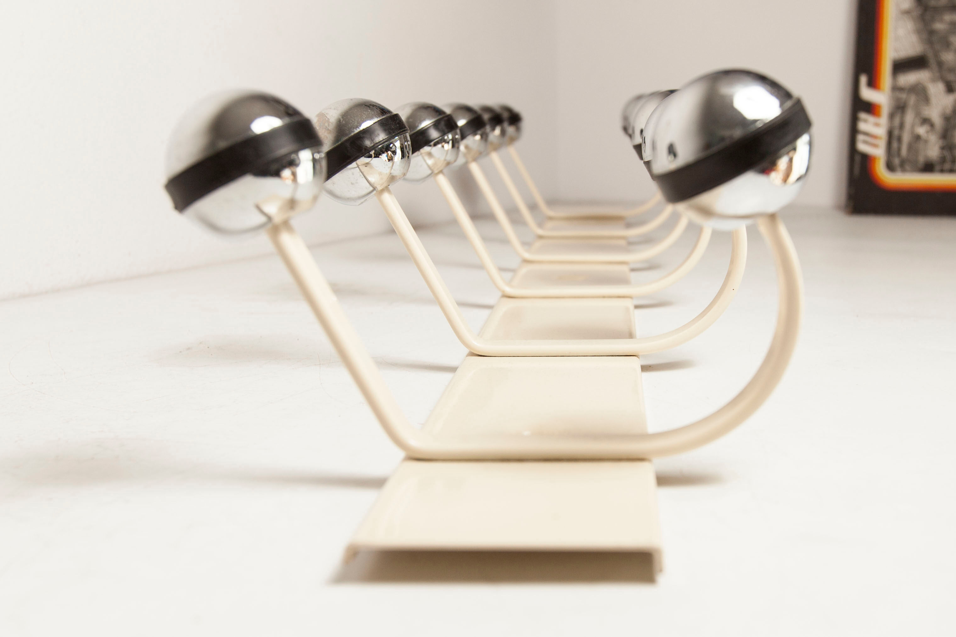Wall coat rack 12 hooks balls 1970 beige and chrome