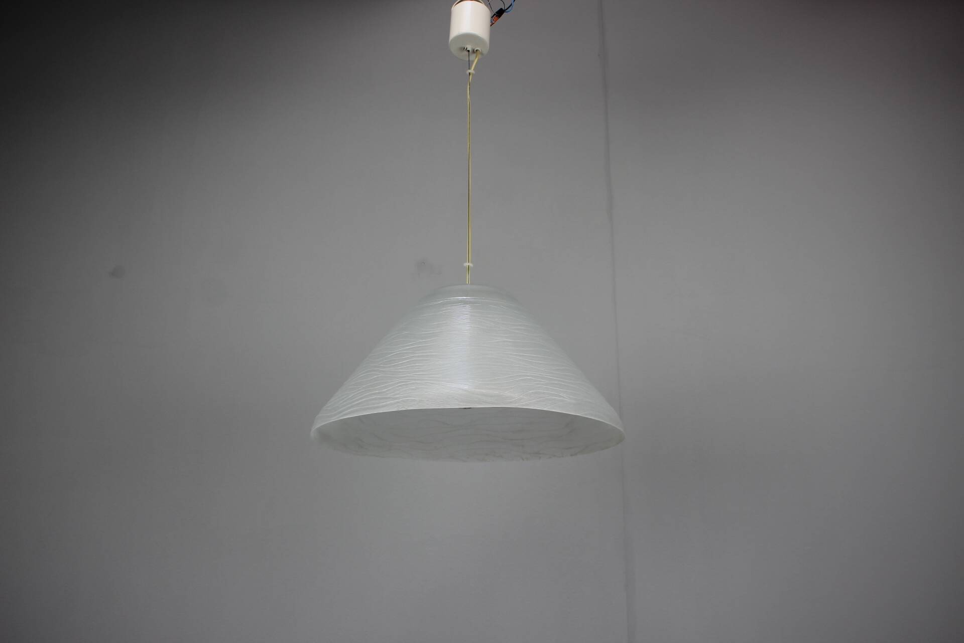 Vintage textured white glass pendant lamp from the 1970s.