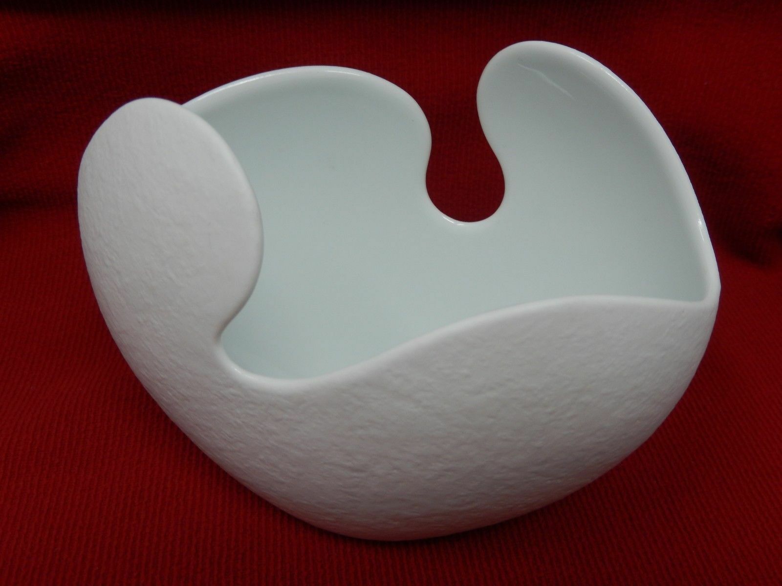 Hakusan vase, design snowball effect, Japanese ceramics