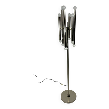 Vintage chrome floor lamp with 12 lights.