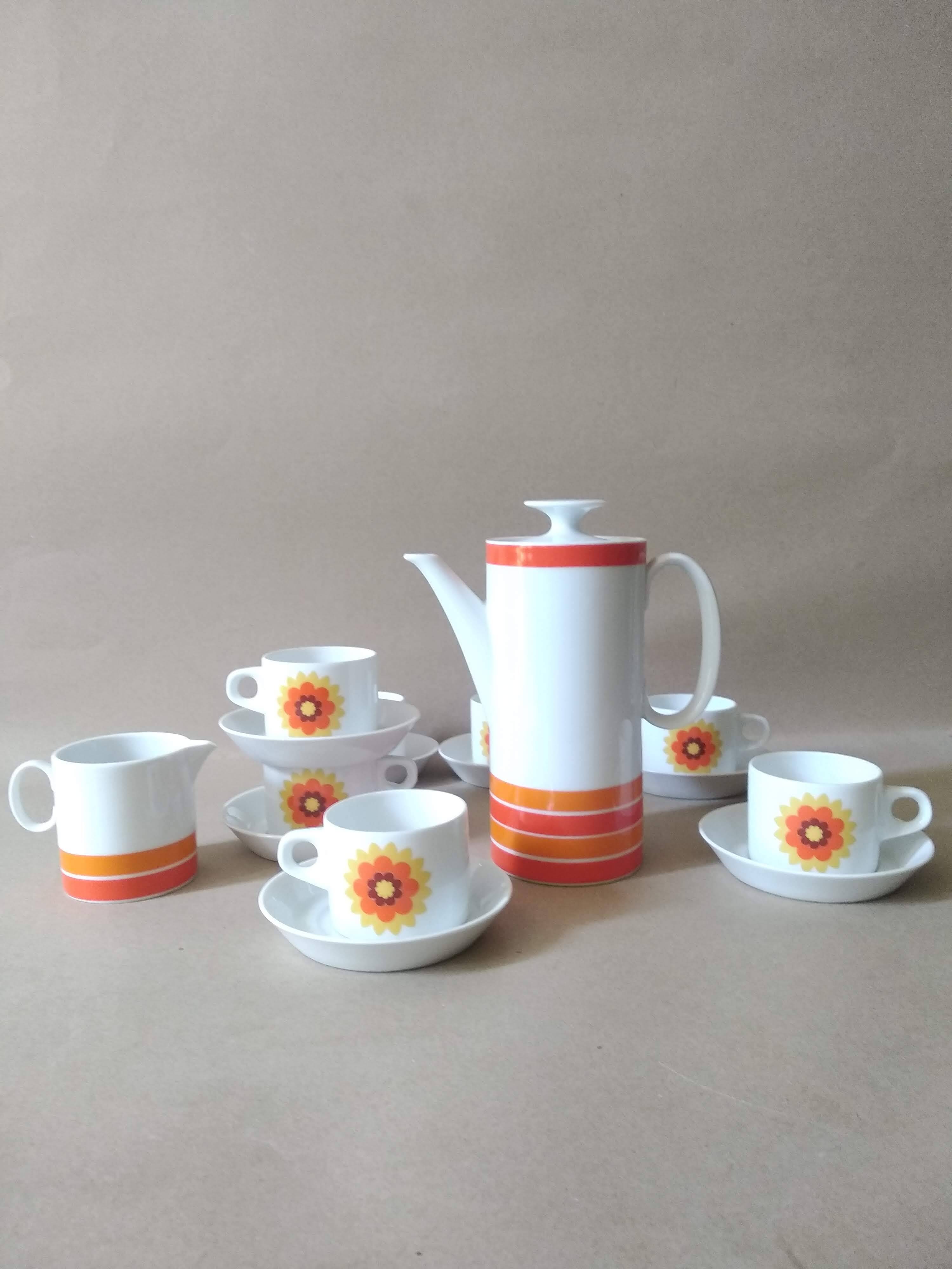 Set Coffee pot + milk jug Porcelain THOMAS Vintage. Luciana medallion. 70s