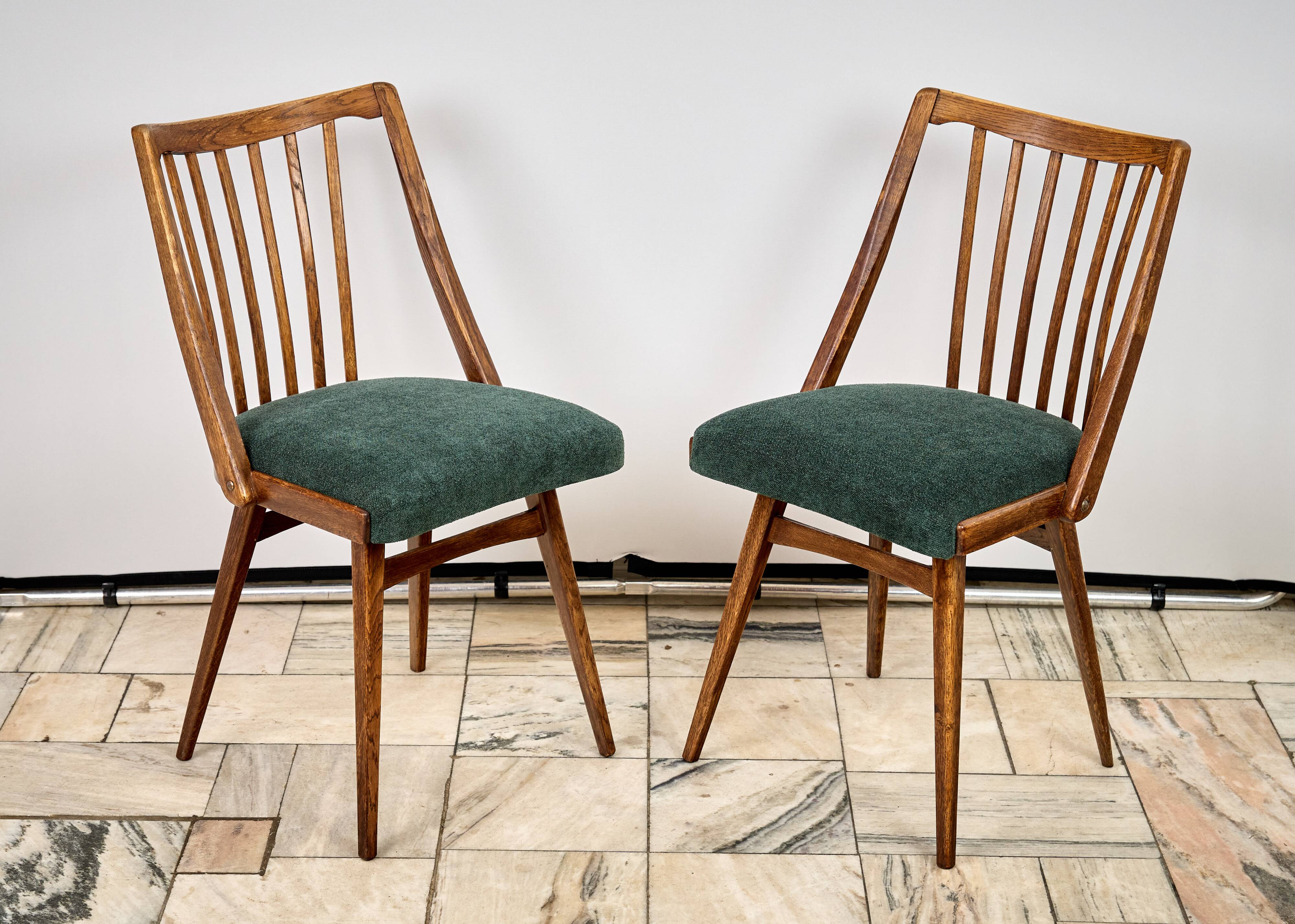 Set of Four Oak Chairs by Antonín Šuman, 1960s, Czechoslovakia