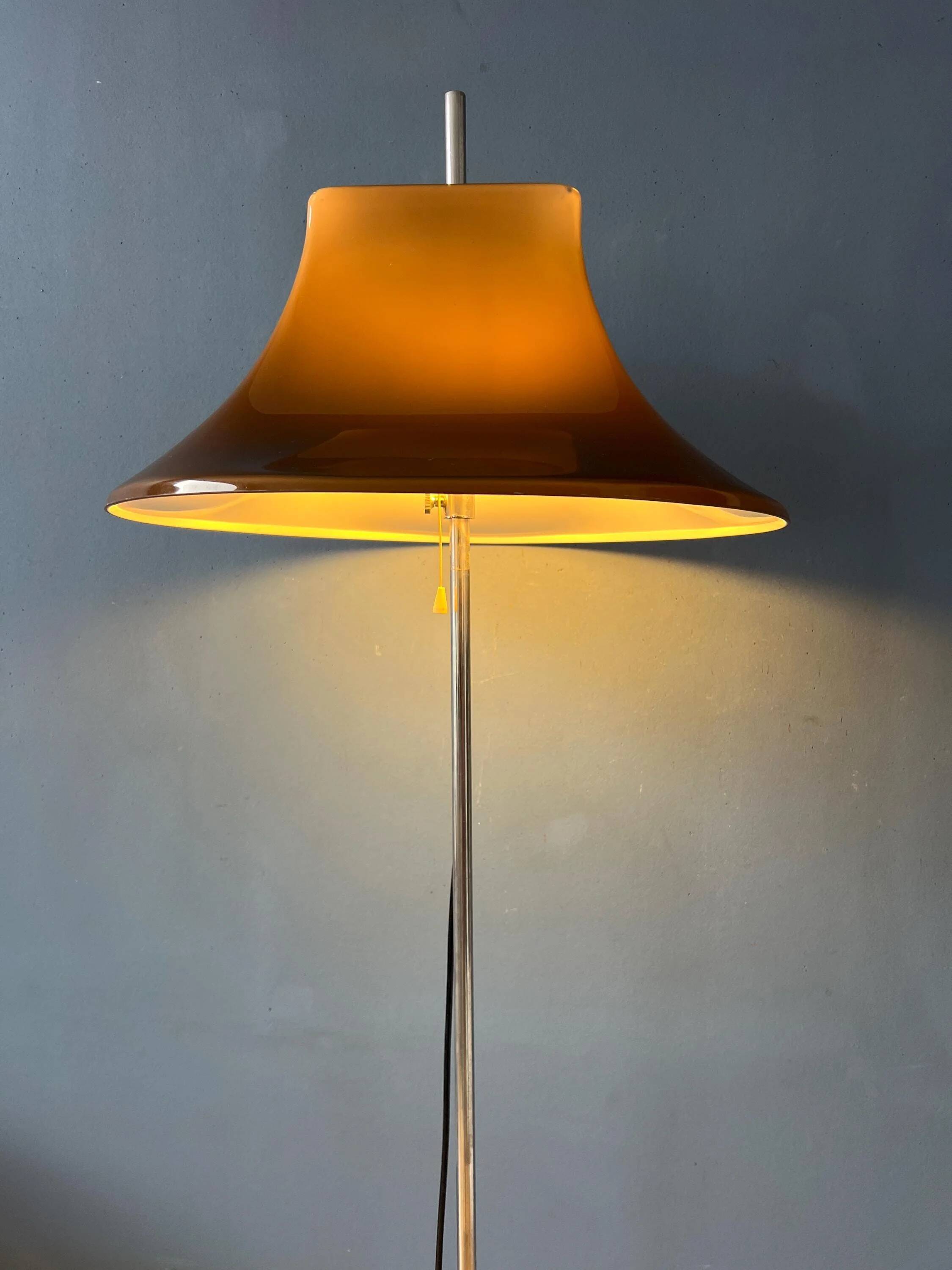 Lampadaire Space Age Mid-Century « Witch Hat » par Willem Hagoort