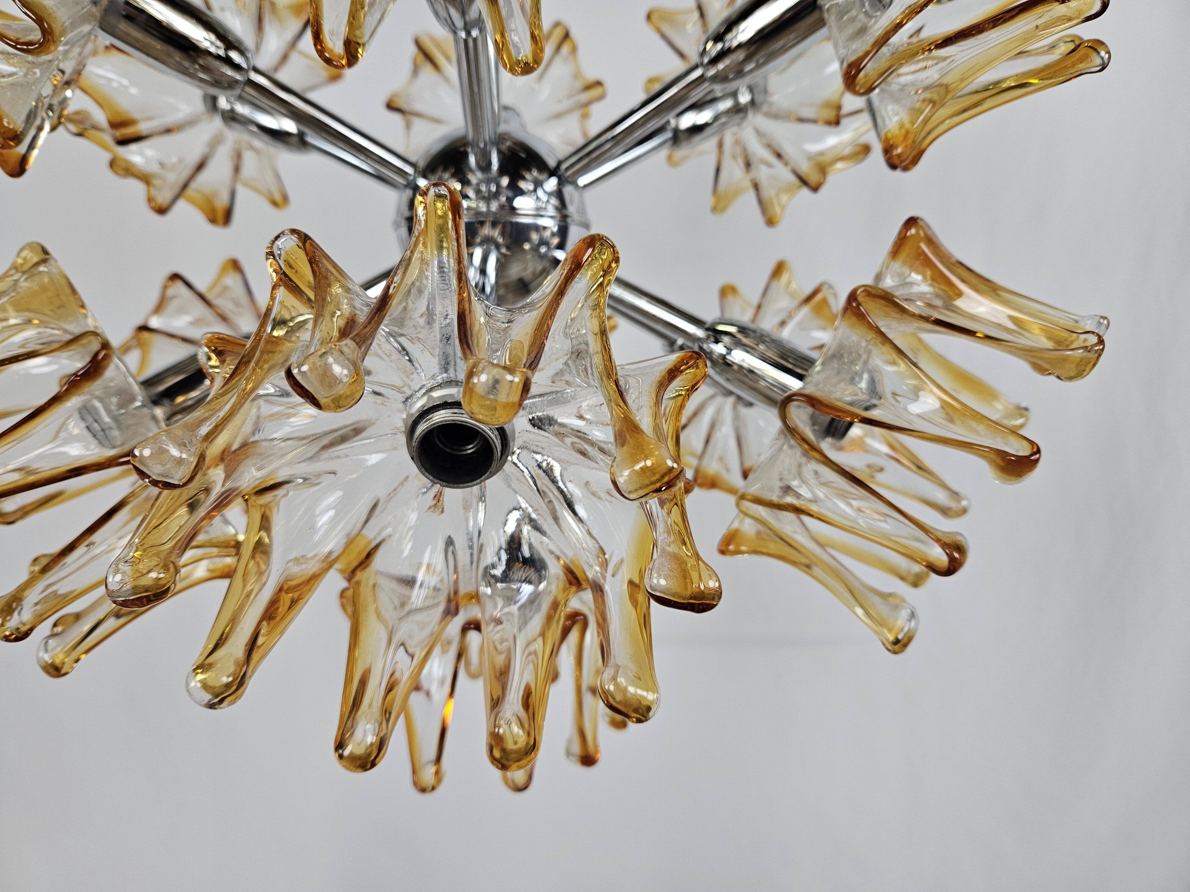 Sputnik chandelier with 14 ceiling lights