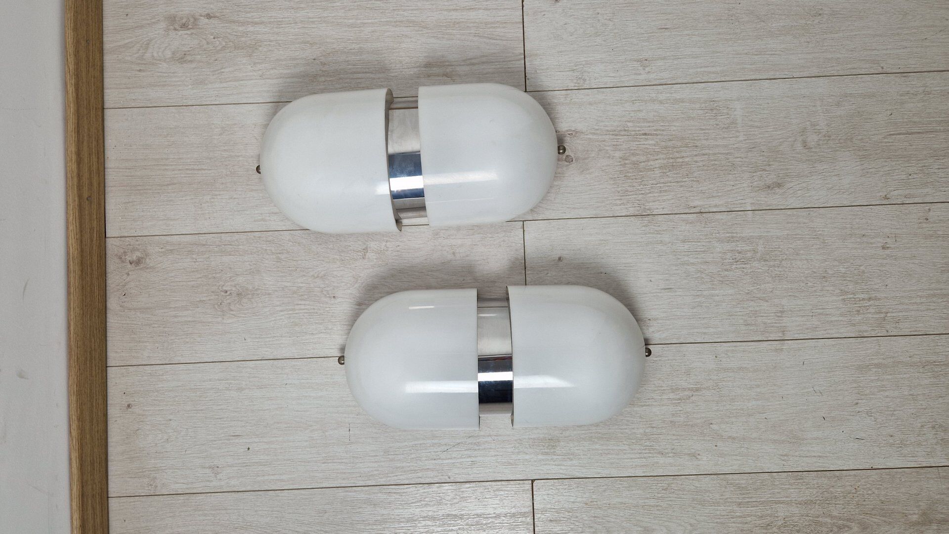 Vintage wall lamps in burnished brass, 1960s, set of 2