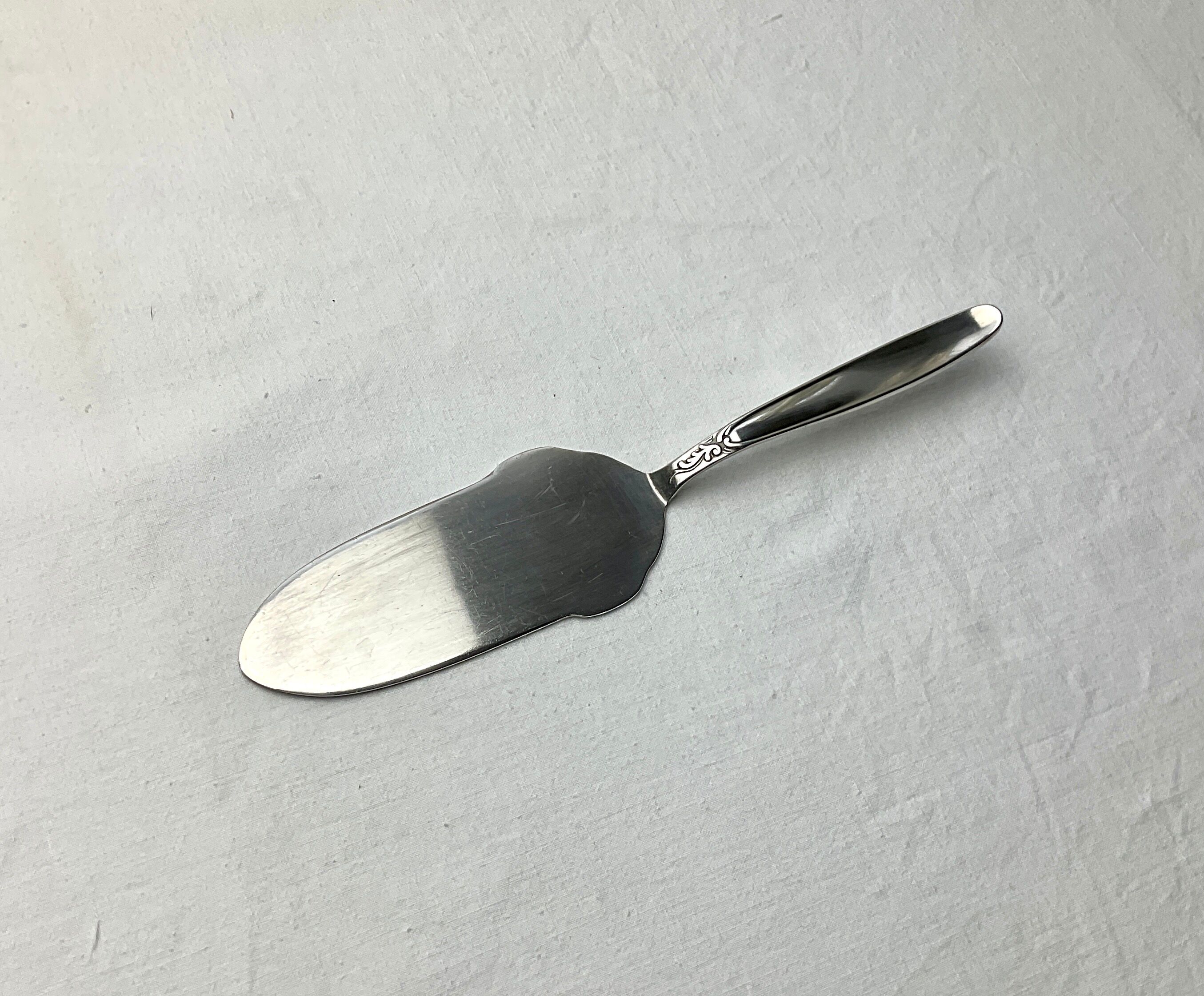 Old Michelin plated silver pie shovel 100