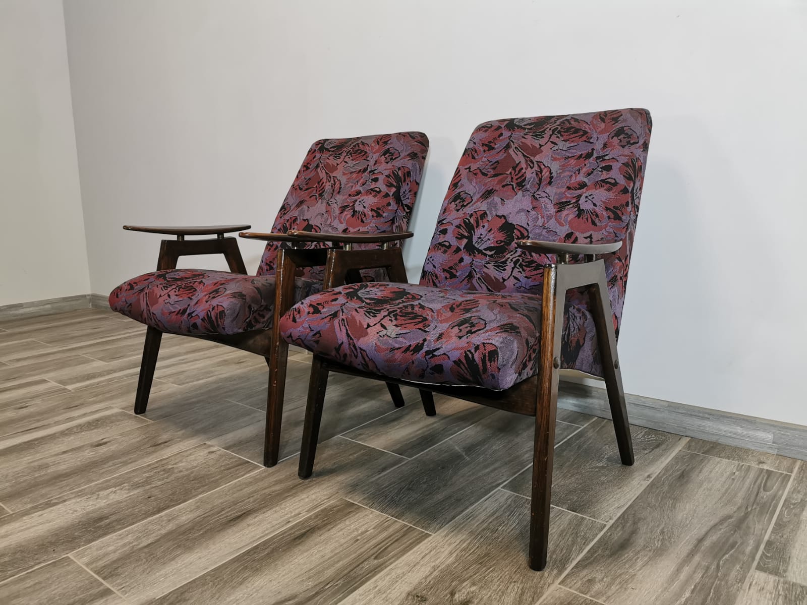 Vintage Armchairs from Tatra, Set of 2